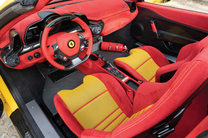 Ferrari f458 салон