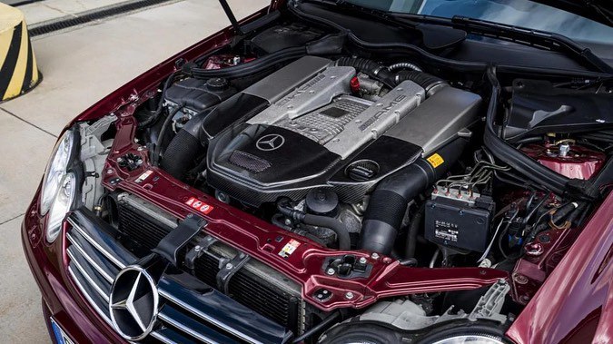 Mercedes-Benz C209 CLK DTM AMG Coupé in Designo „Mystic Red“