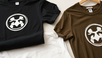 Футболки с логотипом: простой способ сделать бренд видимым и приятным